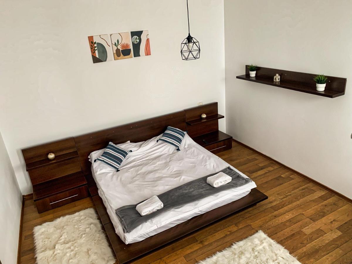 Apartament Londof Housing City Center Braszów Zewnętrze zdjęcie