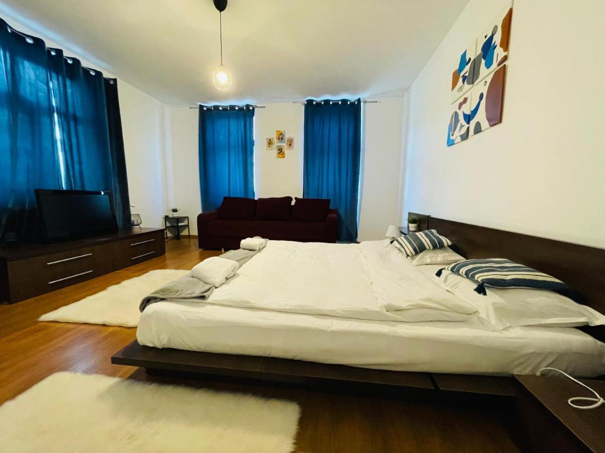 Apartament Londof Housing City Center Braszów Zewnętrze zdjęcie